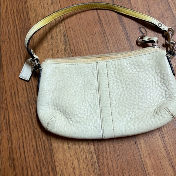 Coach Handbags - Coach Leather Women's Bag